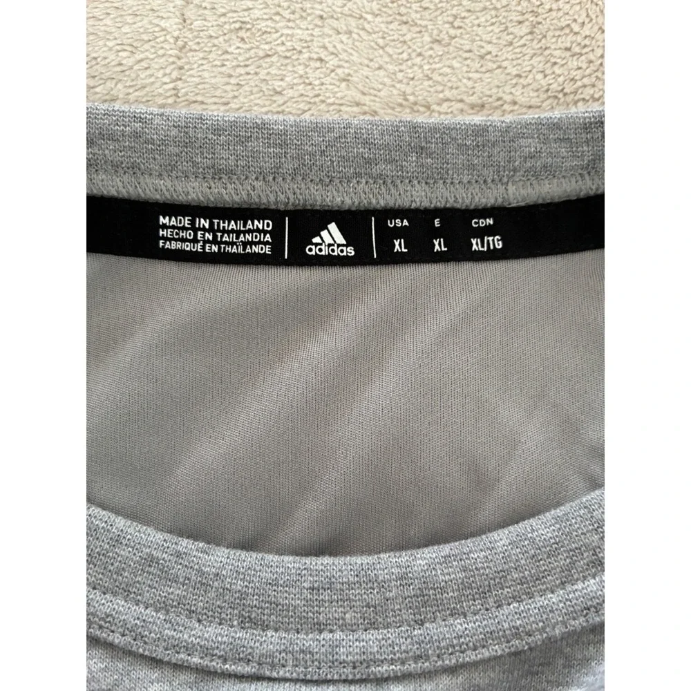 Men's XL NWOT Florida Panthers Adidas Reverse Retro 2.0 pullover sweatshirt gray